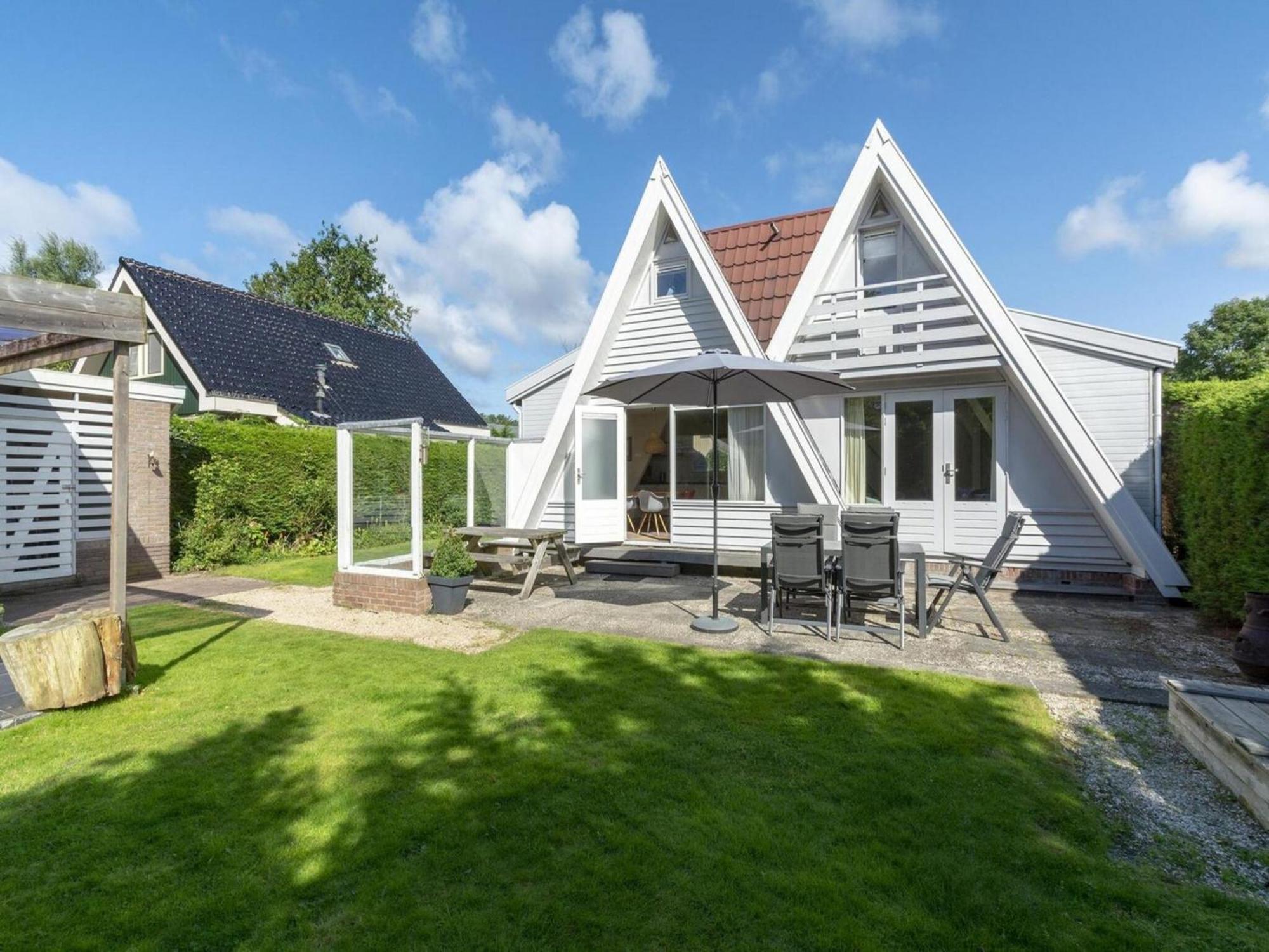 Cozy Holiday Home With Garden Sint Maartensvlotbrug ภายนอก รูปภาพ
