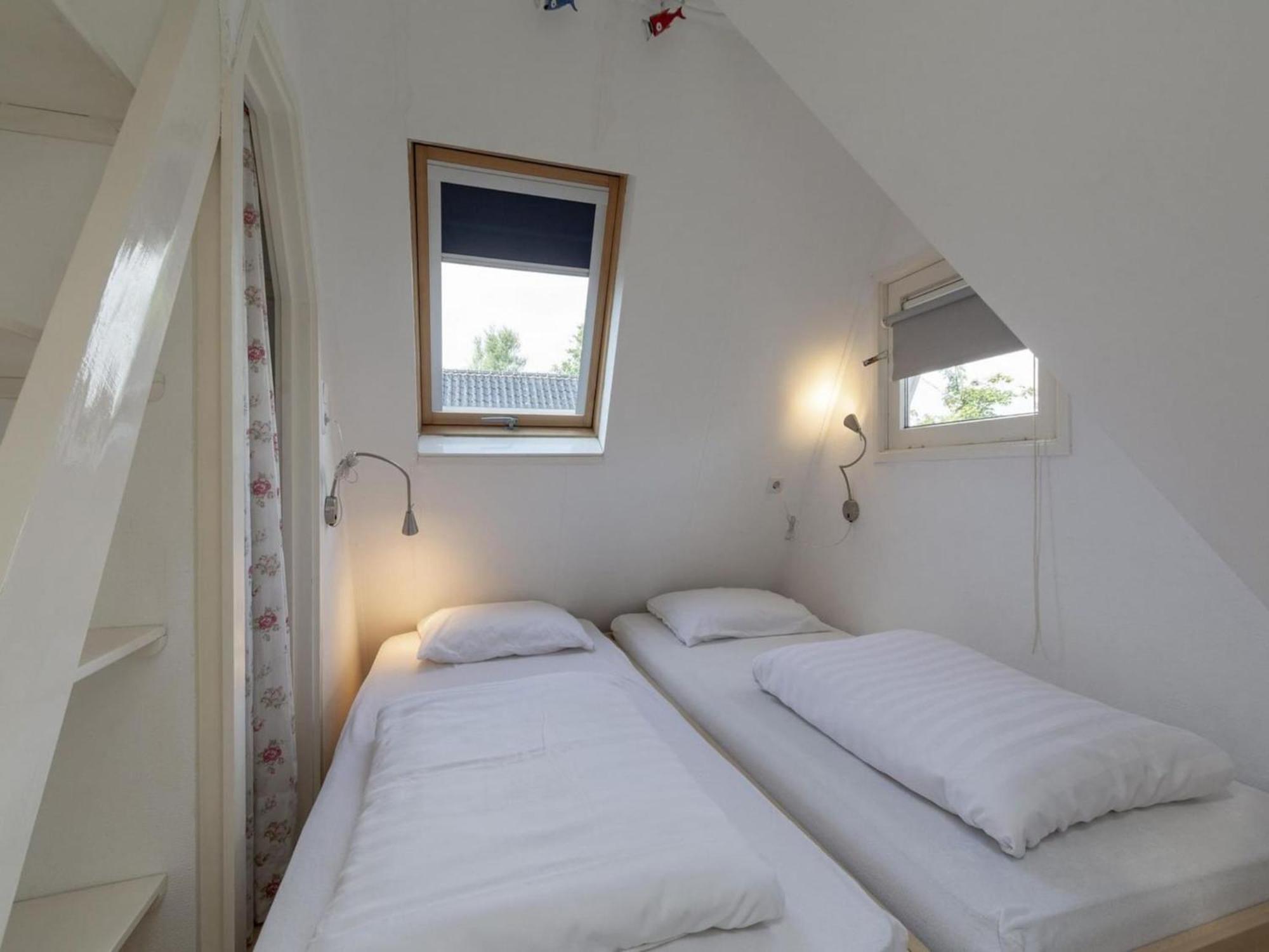 Cozy Holiday Home With Garden Sint Maartensvlotbrug ภายนอก รูปภาพ