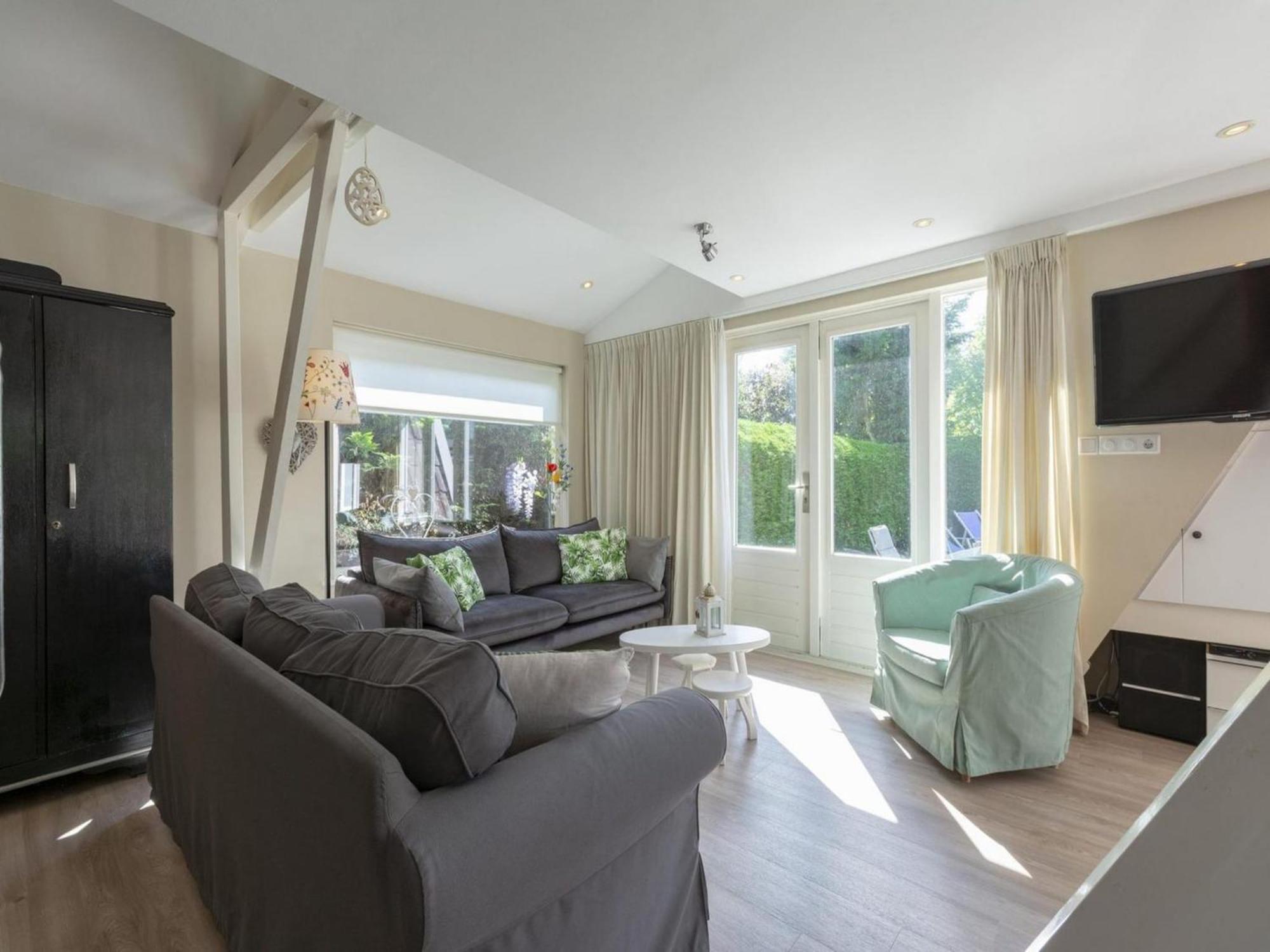 Cozy Holiday Home With Garden Sint Maartensvlotbrug ภายนอก รูปภาพ