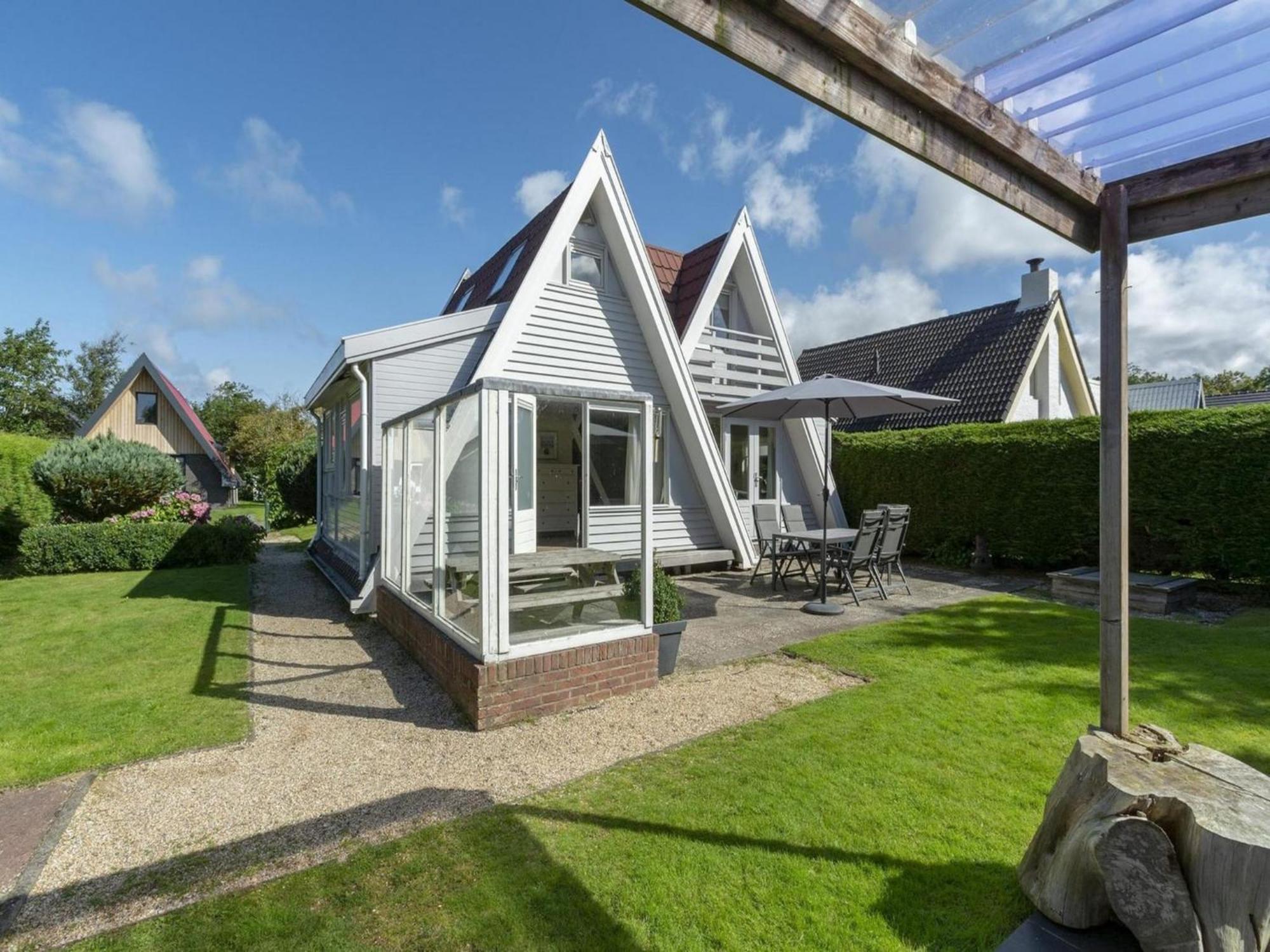 Cozy Holiday Home With Garden Sint Maartensvlotbrug ภายนอก รูปภาพ